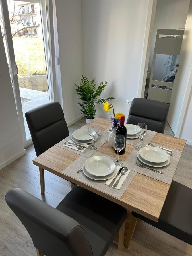 Apartman Ana Apartment Crno Bagian luar foto