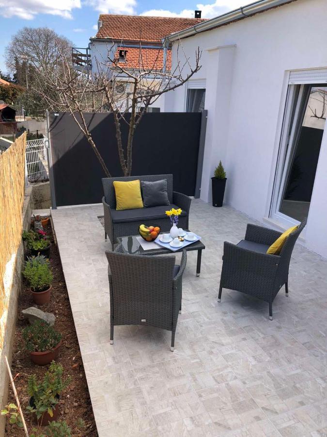 Apartman Ana Apartment Crno Bagian luar foto